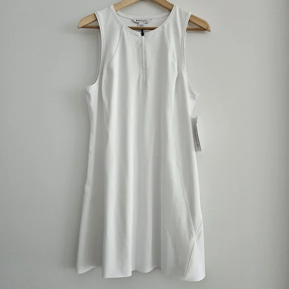 Women's Athleta Ace Tennis Dress Size
Large NWT - Picture 1 of 8